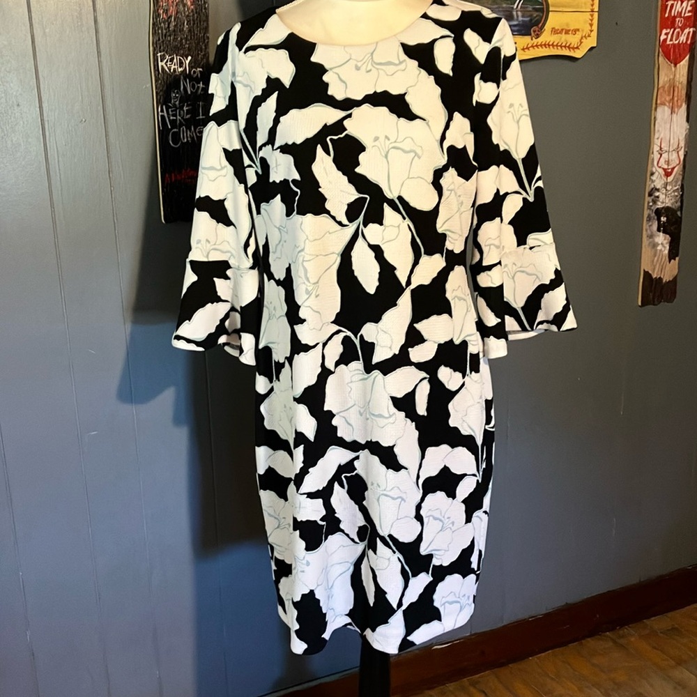Karl Lagerfeld size 12 dress in excellent condition